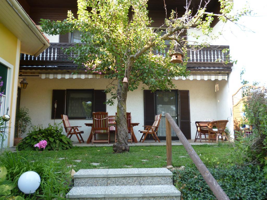 Gaestehaus Schleich บัดราดเคอร์สบวร์ก ภายนอก รูปภาพ